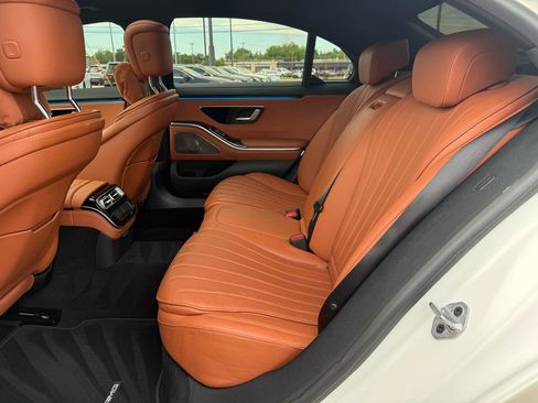 Used 2022 Mercedes-Benz S 500 4MATIC image 17