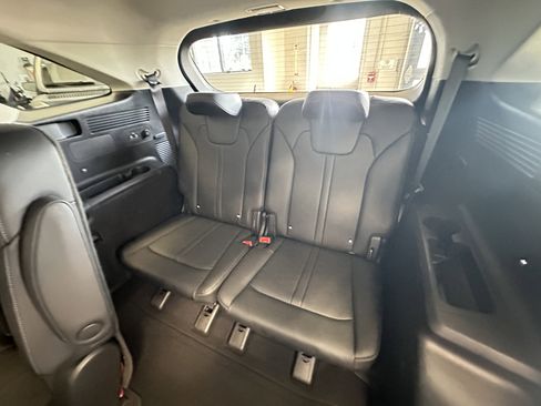 Used 2025 Kia Sorento EX image 15