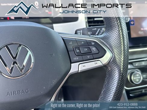 Certified 2022 Volkswagen Atlas Cross Sport SEL Premium R-Line AWD/4WD image 33
