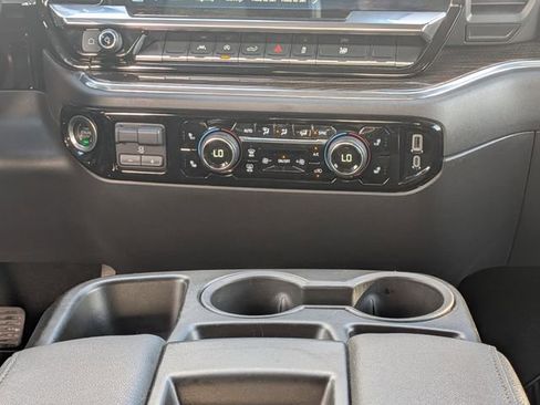 Used 2025 Chevrolet Silverado 1500 LT AWD/4WD image 23