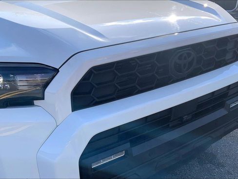 Used 2025 Toyota 4Runner TRD Off-Road Premium image 32