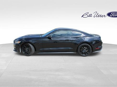 Used 2017 Ford Mustang GT Premium w/ Black Accent Package RWD image 8