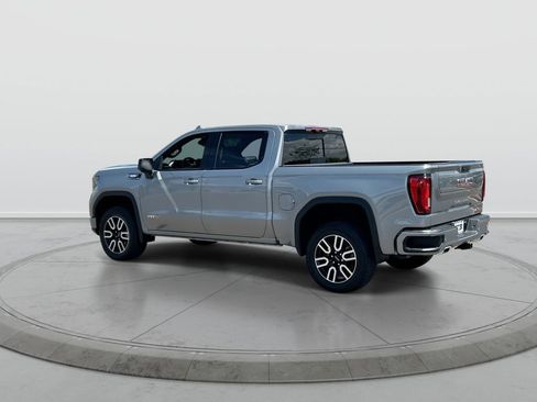 Used 2025 GMC Sierra 1500 AT4 w/ Technology Package AWD/4WD image 6