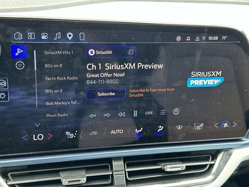 Used 2026 Chevrolet Equinox EV LT FWD image 27