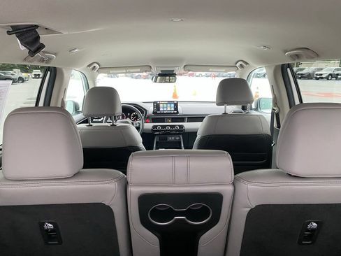 Certified 2025 Honda Pilot EX-L image 17