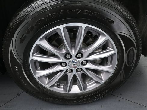 Used 2024 Buick Enclave Premium image 48