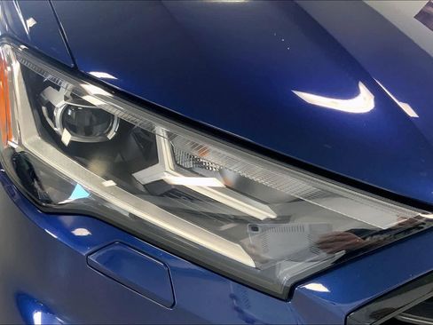 Used 2022 Audi Q7 Premium Plus image 28