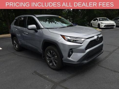 Used 2025 Toyota RAV4 XLE Premium w/ Weather Package AWD/4WD image 13