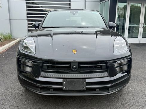 Used 2023 Porsche Macan S AWD/4WD image 2
