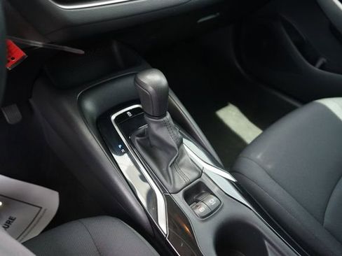 Used 2021 Toyota Corolla LE FWD image 28