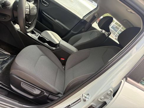 Used 2025 Kia K4 FWD image 35