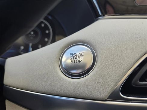 Used 2020 Hyundai Palisade Limited image 24