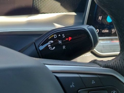 Used 2026 Volkswagen Tiguan SE R-Line FWD image 24