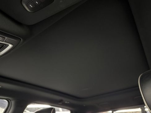 Used 2023 RAM 1500 Laramie AWD/4WD image 28
