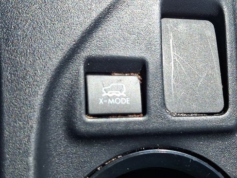Used 2023 Subaru Crosstrek 2.0i AWD/4WD image 23