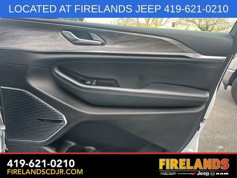 Used 2023 Jeep Grand Cherokee L Overland image 22