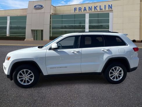Used 2014 Jeep Grand Cherokee Laredo w/ 18" Wheel & 8.4" Radio Group AWD/4WD image 4