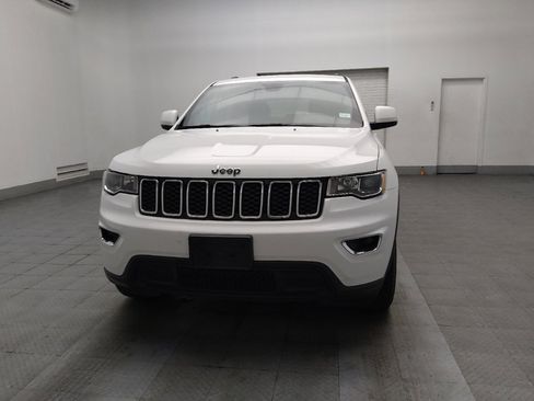 Used 2018 Jeep Grand Cherokee Laredo image 15