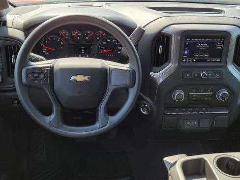 New 2025 Chevrolet Silverado 1500 Custom image 10