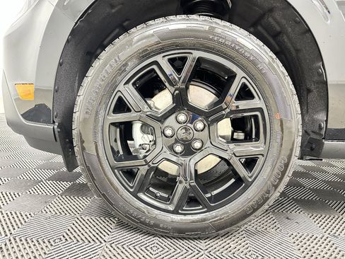 New 2025 Ford Maverick XLT w/ XLT Luxury Package image 9