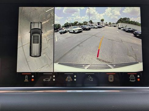 Used 2024 GMC Yukon Denali w/ Advanced Technology Package AWD/4WD image 15