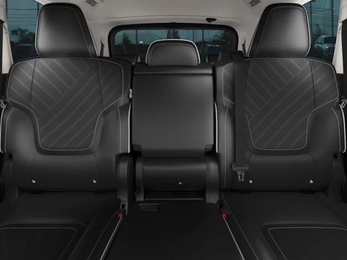 New 2025 INFINITI QX80 Luxe image 8