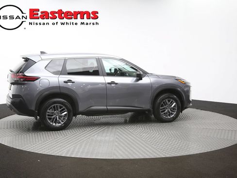 Used 2023 Nissan Rogue S AWD/4WD image 45