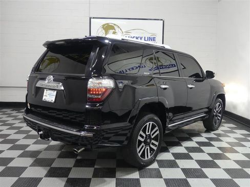 Used 2015 Toyota 4Runner Limited image 10