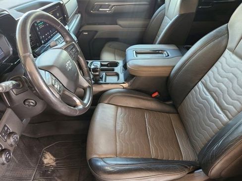 Used 2022 Chevrolet Silverado 1500 ZR2 w/ Technology Package image 4