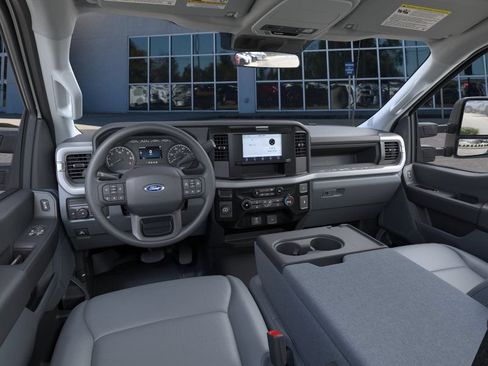 New 2026 Ford F250 XL w/ XL Driver Assist Package RWD image 9