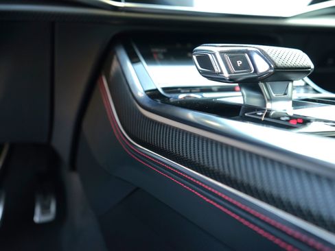 Used 2022 Audi RS Q8 w/ Black Optic Package image 32