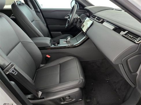 New 2026 Land Rover Range Rover Velar Dynamic SE image 3