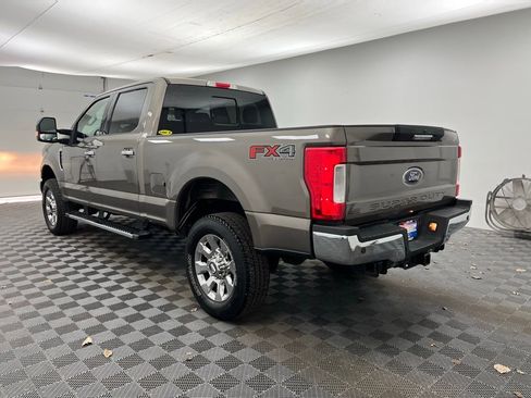 Used 2019 Ford F350 Lariat w/ Chrome Package image 11
