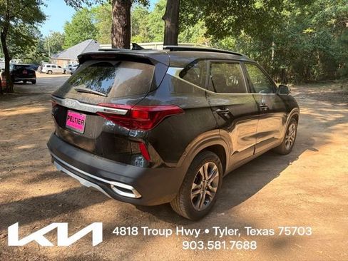Used 2022 Kia Seltos S FWD image 11