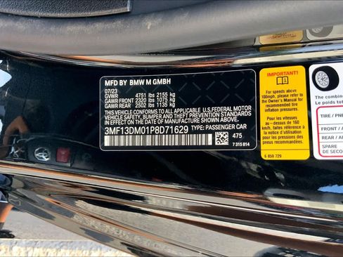 Used 2023 BMW M2 w/ Lighting Package RWD image 32