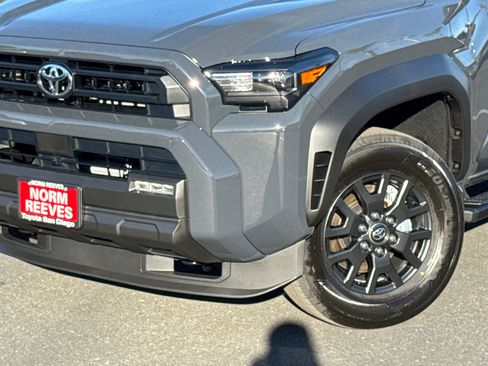 New 2026 Toyota 4Runner SR5 image 3