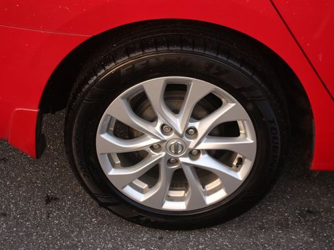 Used 2017 Nissan Sentra SV w/ Style Package image 32