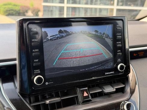 Used 2022 Toyota Corolla LE FWD image 24