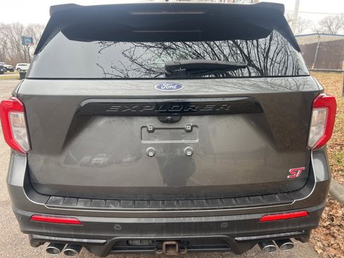 Used 2020 Ford Explorer ST w/ Premium Technology Package image 6