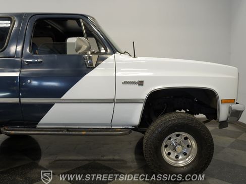Used 1988 GMC Jimmy 4WD image 34