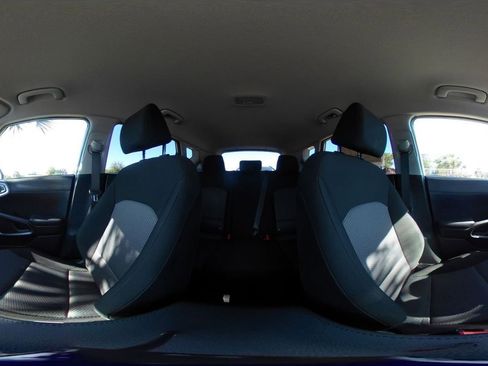 Used 2025 Kia Soul LX w/ LX Technology Package FWD image 41