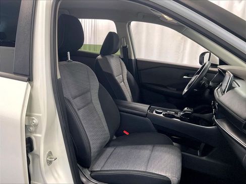 Used 2023 Nissan Rogue SV AWD/4WD image 11