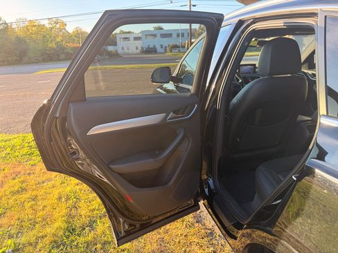 Used 2016 Audi Q3 2.0T Premium Plus image 10