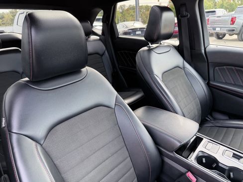 Used 2020 Ford Edge ST-Line w/ Cold Weather Package image 20