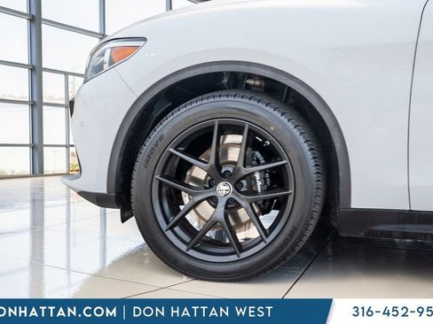 Used 2019 Alfa Romeo Stelvio Ti Sport w/ Quick Order Package 22S Sport image 37