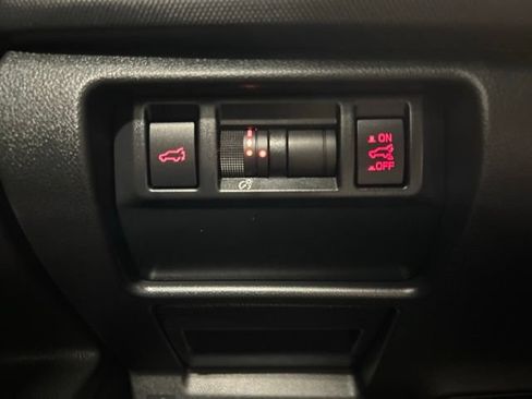 Used 2026 Subaru Forester Premium AWD/4WD image 14