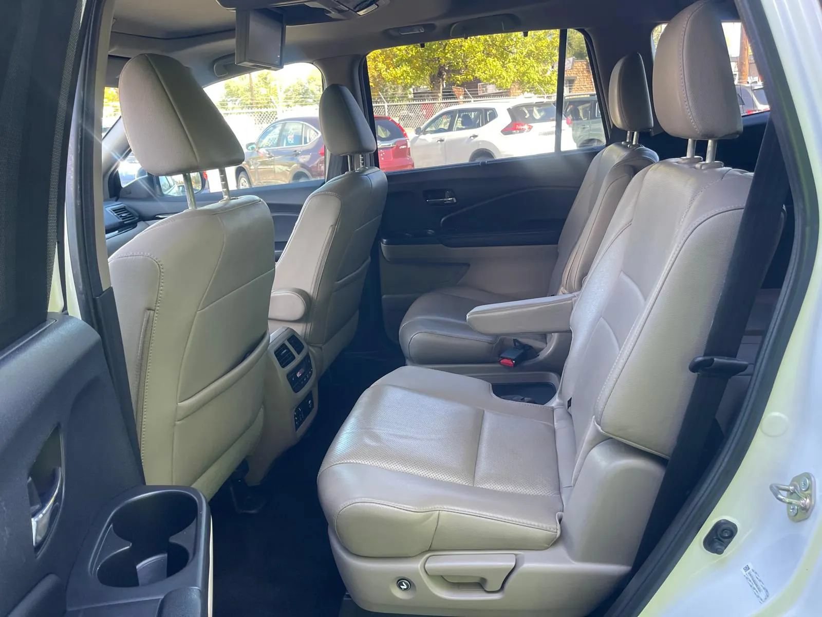 Used 2016 Honda Pilot Elite image 13