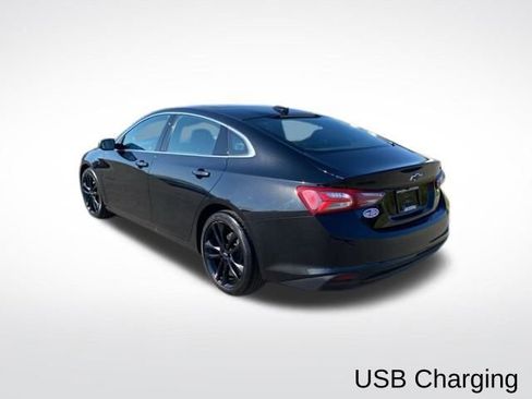 Used 2023 Chevrolet Malibu LT image 3