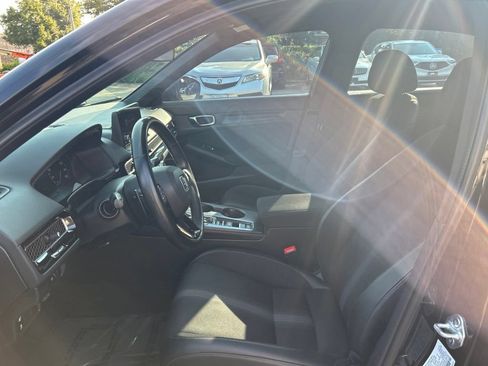 Used 2022 Honda Civic Sport image 17
