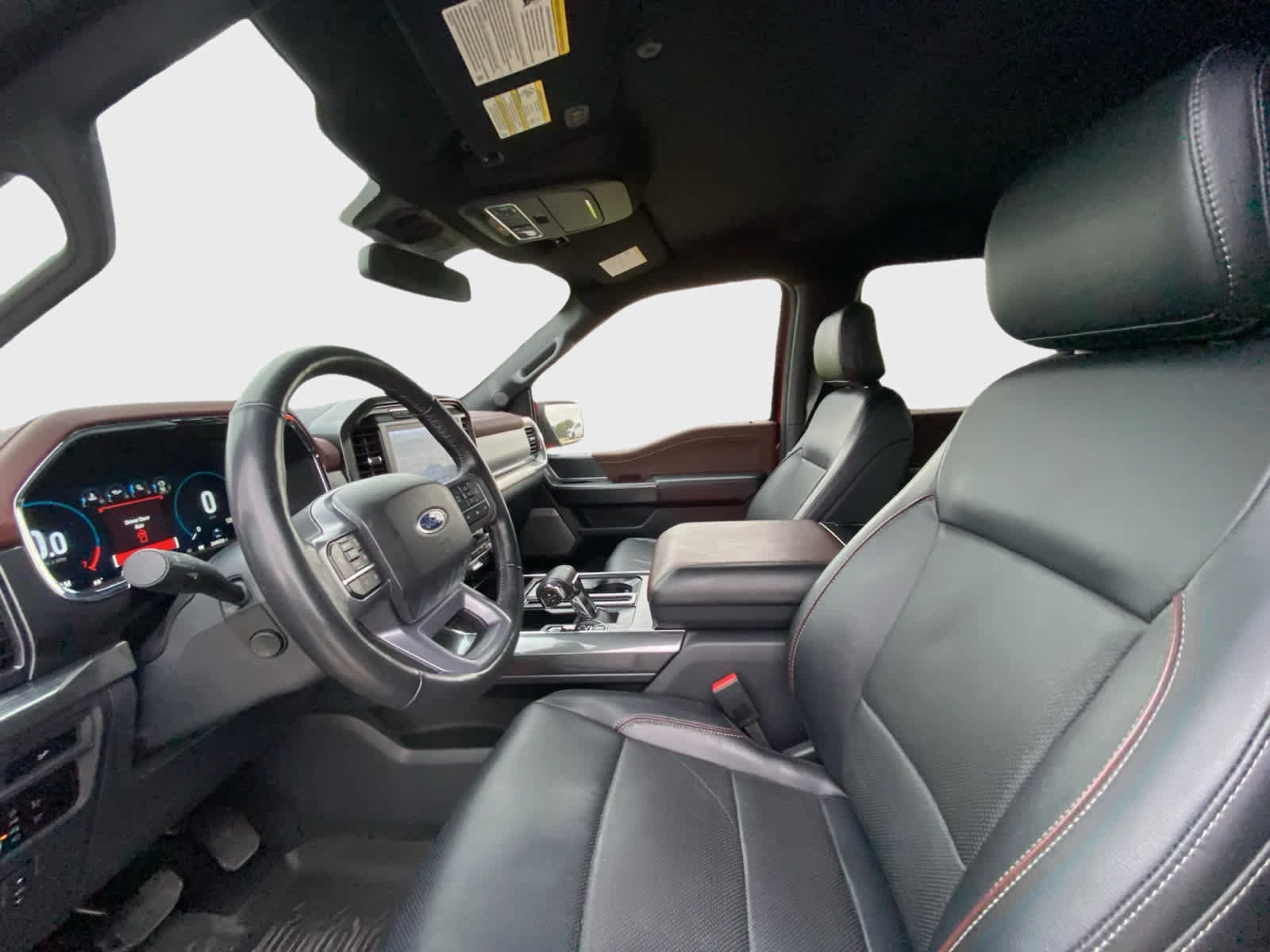 Used 2023 Ford F150 Lariat w/ Equipment Group 502A High AWD/4WD image 11